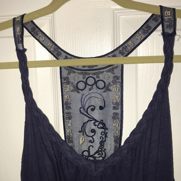 Semi Sheer Lace T Back with Braided Top - Picture 2 of 4